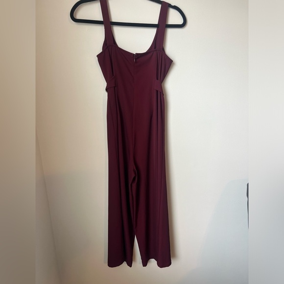 Silence + Noise x Urban Outfitters Burgundy Sleeveless Belted Jumpsuit XS - Picture 3 of 9
